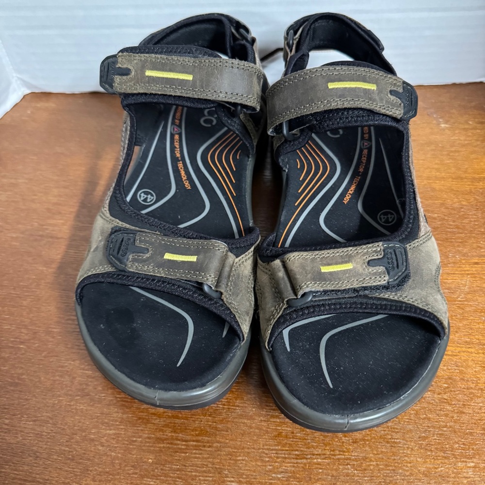 Ecco Yucatan Black and Brown Sandals size 44